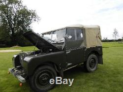 1950 Land Rover Series 1 80 lights behind grill