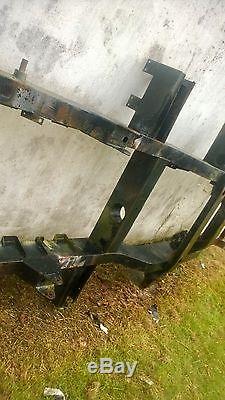 Classic Land Rover Series One 107 Chassis & 1958 109 Panels Truck Cab Tub Wings