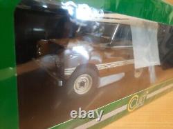 Cult Models CML 114-5 1.18 Scale Land Rover 88 Series lll Brown County 1978