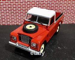 Eagle Collectibles Land Rover Serie III 109 Pick Up Red 118 Scale 1999 No Box