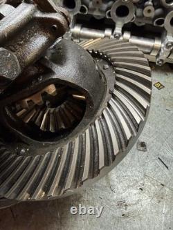 Good Used Series Land Rover. Discovery & Classic R/R 10 Spline Diff. 4.71 Ratio