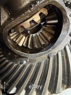 Good Used Series Land Rover. Discovery & Classic R/R 10 Spline Diff. 4.71 Ratio