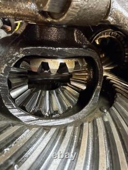 Good Used Series Land Rover. Discovery & Classic R/R 10 Spline Diff. 4.71 Ratio