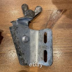 LAND ROVER SERIES 2 2a FASTENER CLAMPS FOR WINDSCREEN EARLY WING NUT TYPE PAIR