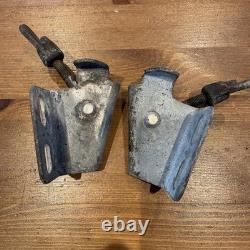LAND ROVER SERIES 2 2a FASTENER CLAMPS FOR WINDSCREEN EARLY WING NUT TYPE PAIR