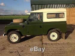 LAND ROVER series 3. Ohhh how pretty. ABSOLUTELY STUNNING in every respect x