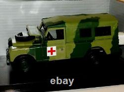 Land Rover 109 Series 3 RED CROSS CAMOUFLAGE EAGLE RACE 4404 118