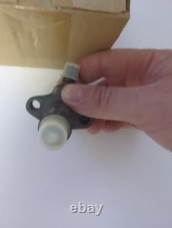 Land Rover Defender Serie3 Diesel Turbo Britpart Injector 564332 inc VAT
