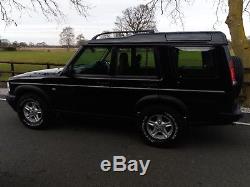 Land Rover Discovery 2 Series 3 TD5 GS 7 seats 4 wheel drive in black