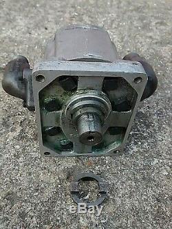Land Rover Series 1,2, & 3, Bottom Power Take Off With Hydraulic Pump Rtc8002