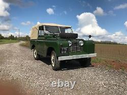 Land Rover Series 2 (not 2a) Lovely with all original features