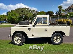 Land Rover Series 3 (wedding car)