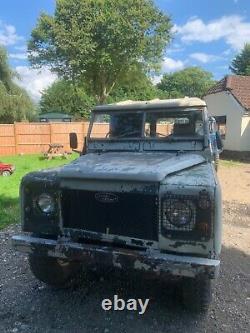 Land Rover series 3 109 v8