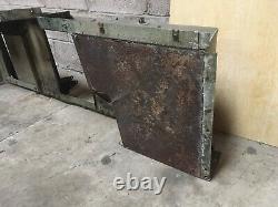 Land Rover series 3 seat box in very good condition