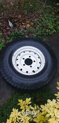 Land Rover series defender wheels and tyres x5 nokian