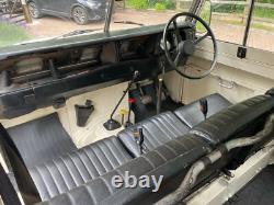 Land rover series 3